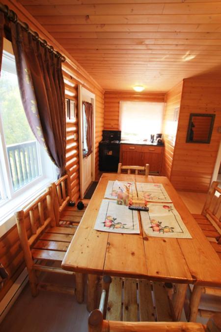 Mt. Revelstoke Alpine Chalets Dış mekan fotoğraf